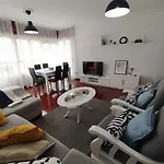 Duplex De 130m2 Al Lado De Playas De Cuchia דירה *